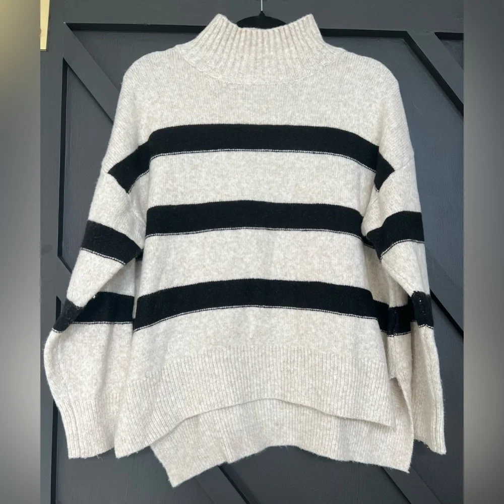 Line and Dot Rosie Striped Sweater in Oatmeal & Black, Size Small - Picture 3 of 10